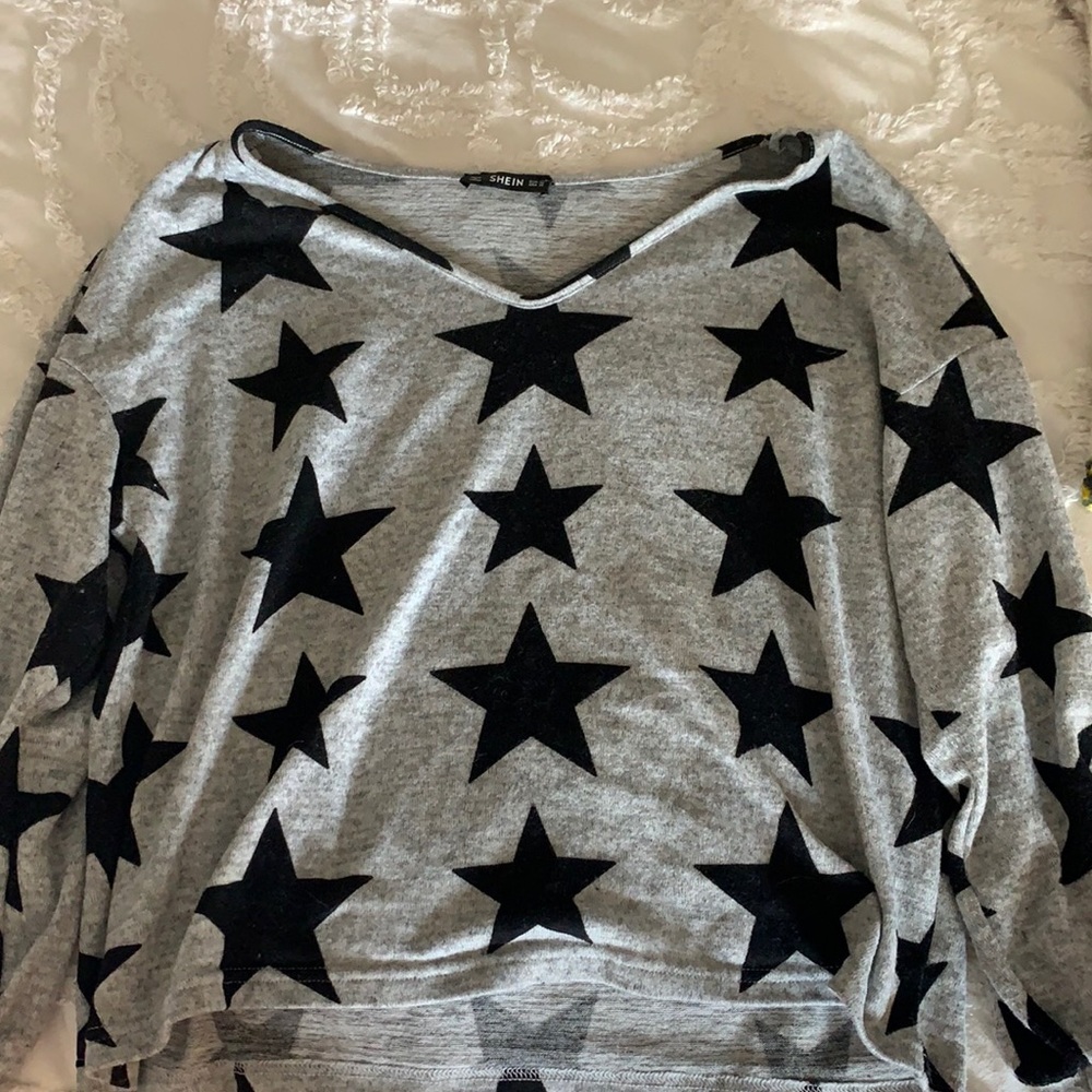 Grey star-design shein long sleeve!